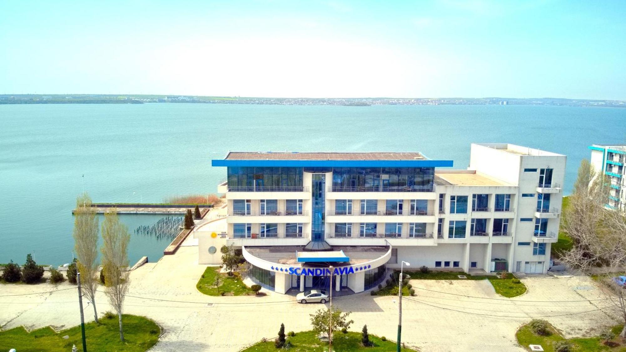 Scandinavia Hotel 4*