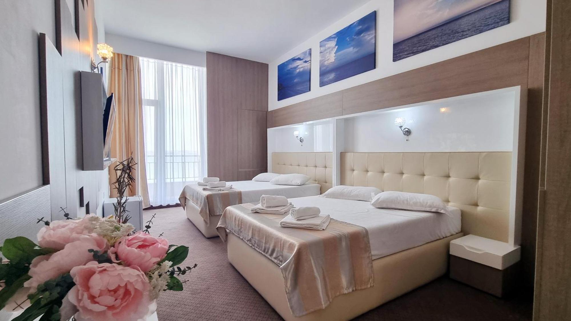 Scandinavia Hotel 4*