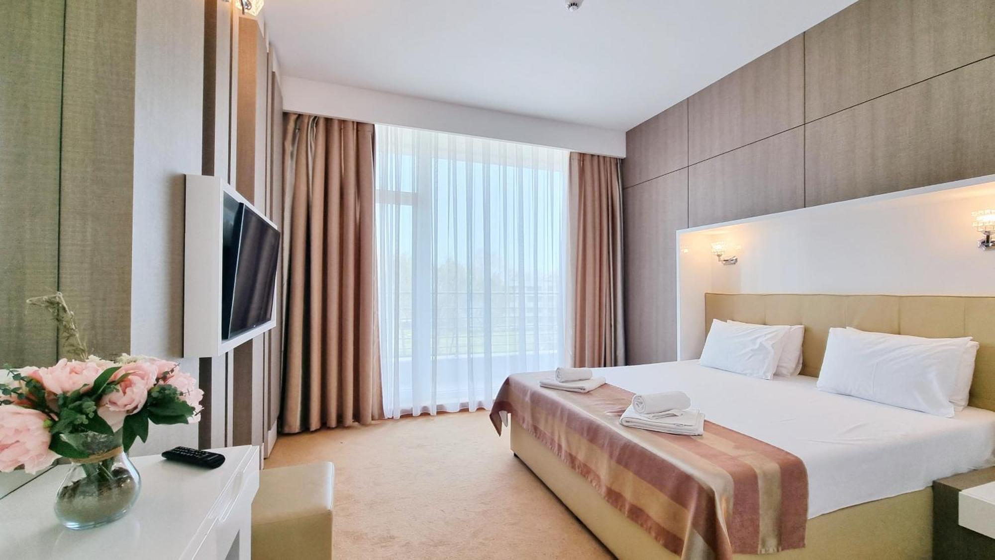 Scandinavia Hotel 4*