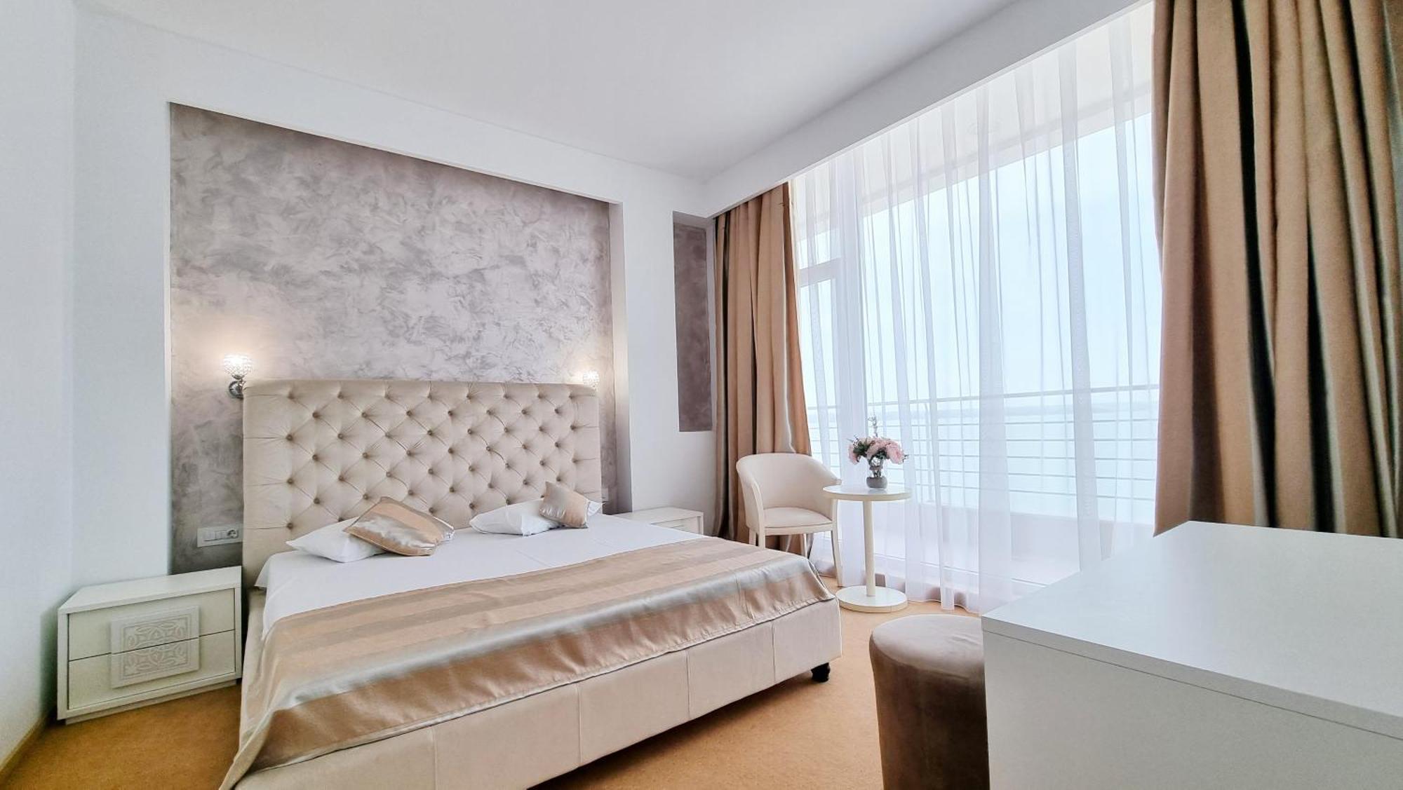 Scandinavia Hotel